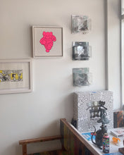 Load image into Gallery viewer, Kaws &#39;Holiday: Hong Kong&#39;